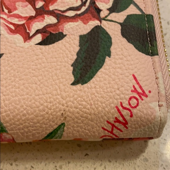 Betsey Johnson floral wallet/clutch NWT - Picture 5 of 7
